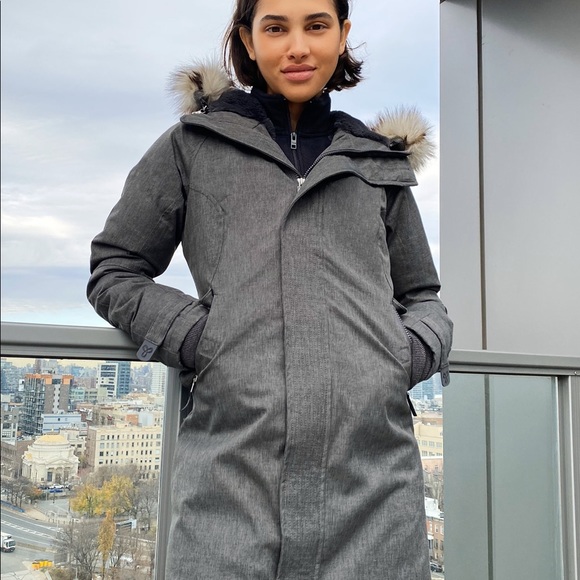 TNA Parka, great condition - Picture 5 of 6